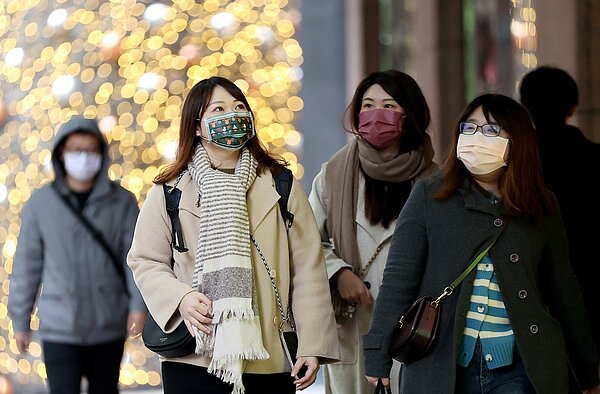 下周三入冬以來最強冷空氣南下，強度很接近大陸冷氣團定義，北台灣平地最低氣溫約可降至12度；美國模式則模擬得更強。聯合報系資料照