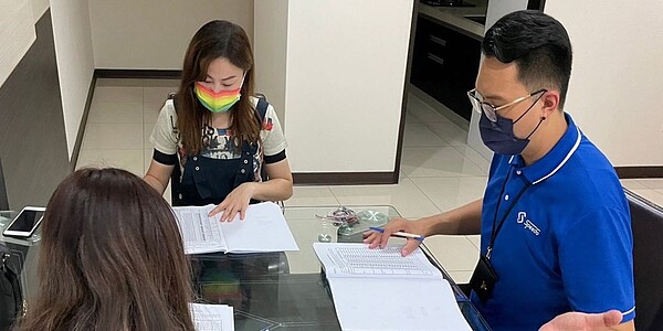 住宅租金補貼方案嘉惠30萬戶租屋族,租屋族將省下的租金運用於擴大各類消費,將成為振興景氣重要的一環。 圖/桃園市租賃住宅服務公會提供