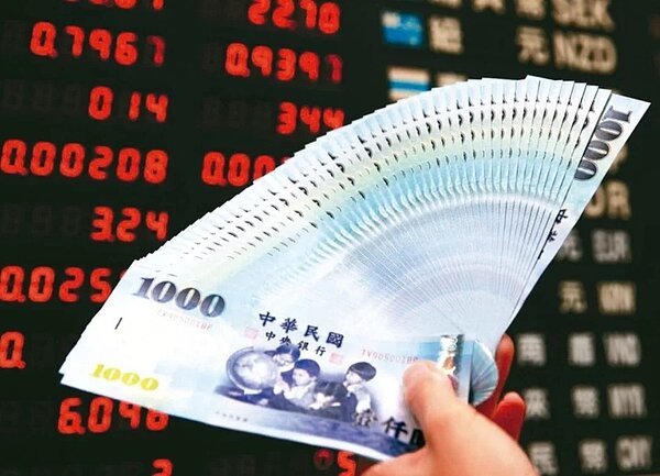 網友打算將250萬元投入股市。圖/聯合報