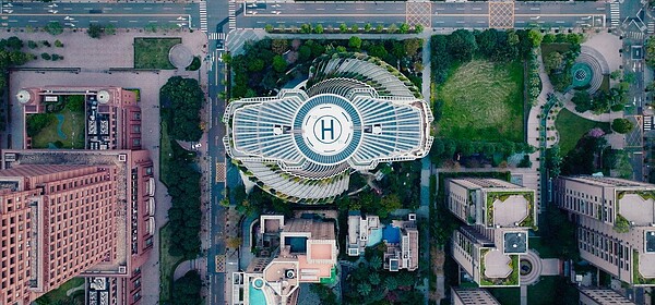 陶朱隱園屋頂停機坪。圖/Discovery 提供