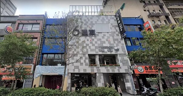 松山區南京東路五段知名按摩會館房東換人，該會館所在的四層樓透天厝，以總價5.2億元交易，創下實價登錄以來，松山區最高總價透天交易。圖／翻攝自Google maps