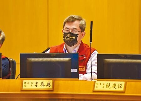 新北市財政局長李泰興昨報告財政局4年成果,他將出任台北市政府祕書長。(蔡雯如攝)