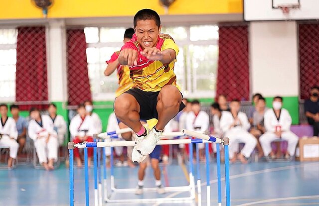 瑞原國中在田徑等體育賽事長久以來保持亮眼的成績，永慶贊助學校30萬元善款，期望小選手們能持續在競賽舞台發光發熱