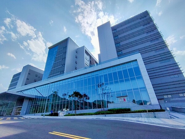 新北市經發局說,產業發展自治條例讓企業可透過沙盒機制、公私協力,在示範場域測試新技術,強化產業競爭力。圖/新北市經發局提供