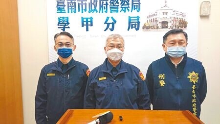 
台南市警察局長方仰寧（中）表示，學甲槍擊案不排除是光電圍事糾紛。（程炳璋攝）
