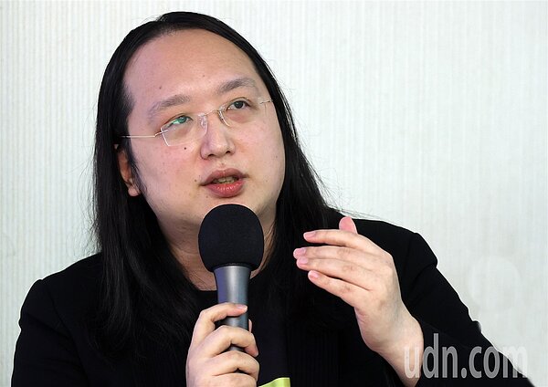 政府是不是要禁抖音?數位發展部部長唐鳳表示,這部份必須先取得社會共識。記者杜建重/攝影