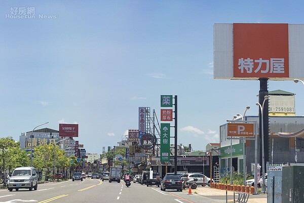 「溪東重劃區」近北區生活圈，周邊賣場林立，生活機能完善。圖／業者提供