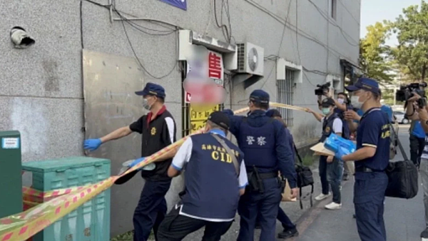 位於三民區的一間透天民宅,去年底發生三屍命案,目前仍在待售中。聯合報資料照片