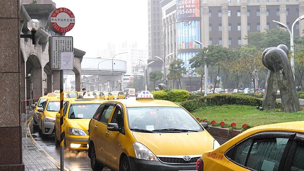 北北基計程車同步漲!起跳價85元明年4/1起實施。圖/新北市府提供