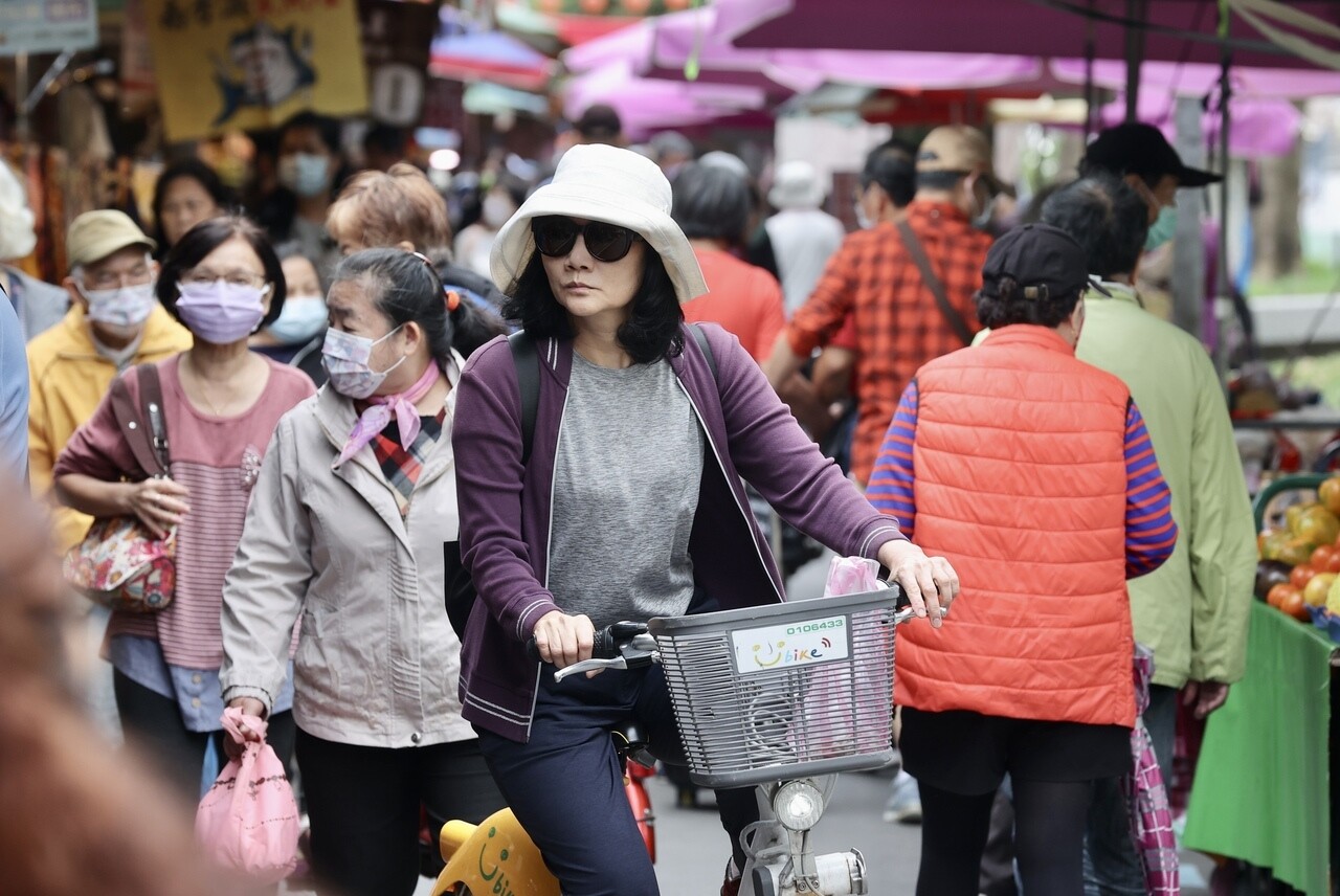 主計總處今（22）日發布11月失業率為3.61%，較上月下降0.03個百分點。記者許正宏／攝影 