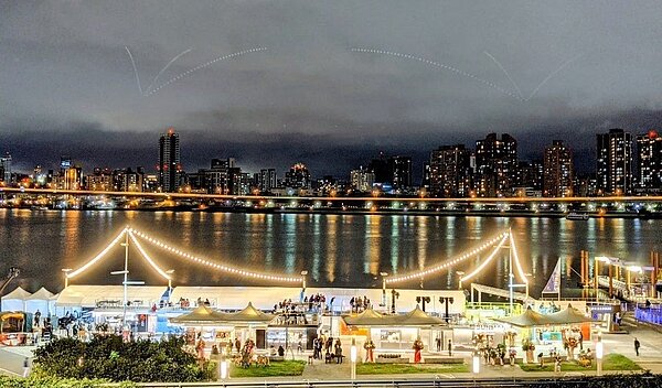 台北大稻埕貨櫃市集。圖/台北市政府提供