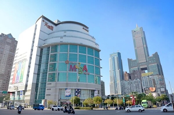 高雄大遠百連10年蟬連高雄市地工。記者王昭月／翻攝
