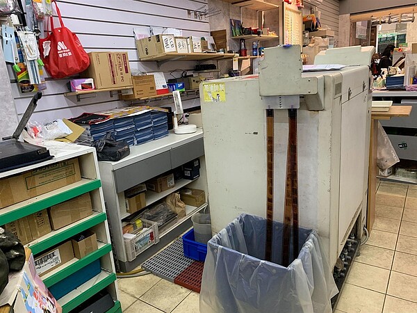 繁忙的機器。圖/林若瑋攝影