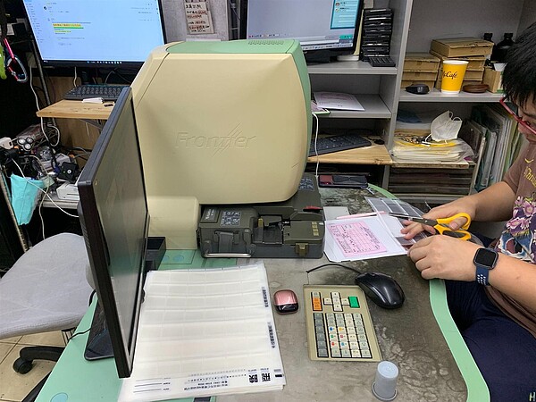 老闆忙個不停。圖/林若瑋攝影