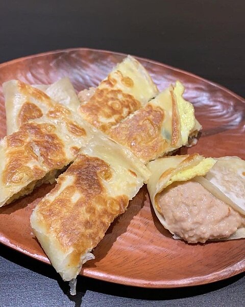 受許多客人喜歡的享早餐鮪魚蛋餅。圖片取自享.早餐Facebook