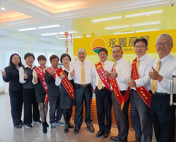 東台灣第一間永義房屋成立不到一年,在黃楷銘店長的帶領下拚出1500萬業績。圖/永慶不動產提供