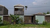 「買屋租地」百萬成家　行動木屋3小時可完工