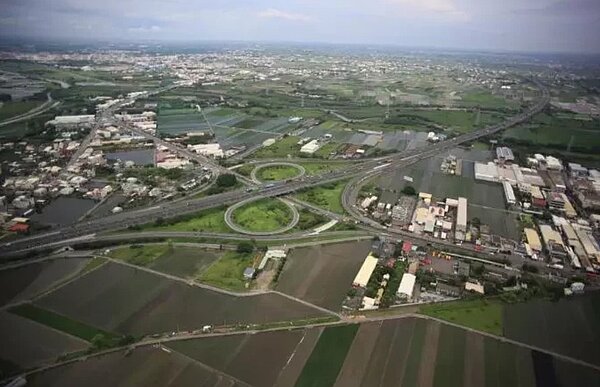 小東工業區鄰近國道一號、台一線,完成市地重畫後提升土地價值。圖/雲林縣政府提供