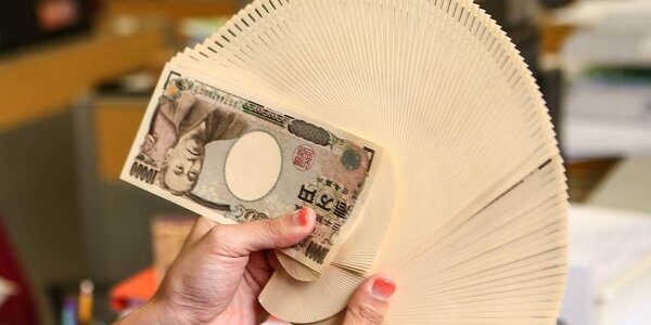 2022年貶幅最大的日圓在2023年元旦展現回升態勢，盤中觸及130日圓關卡。圖／中時報系資料照片