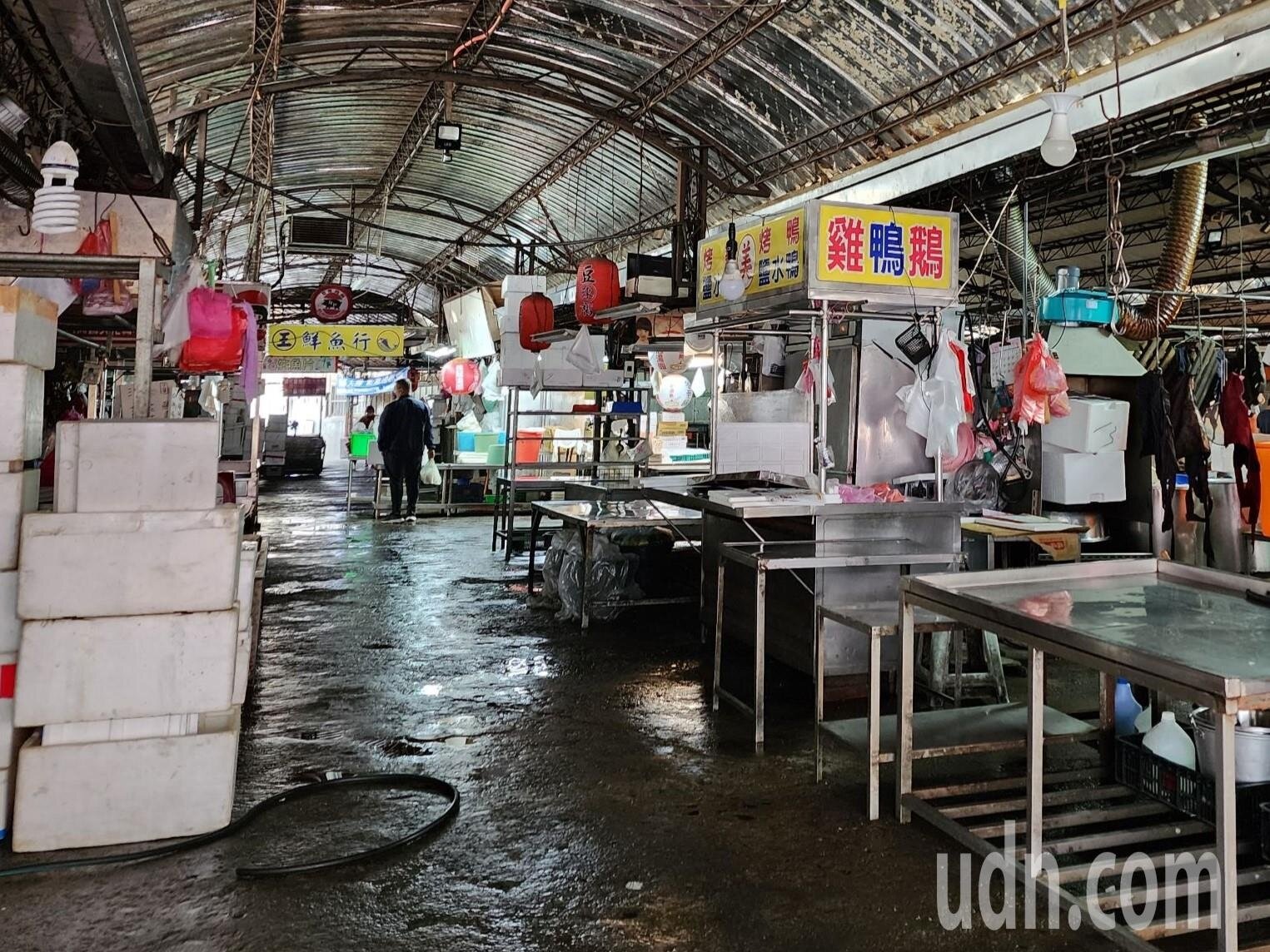 南投草屯大觀市場商圈「榮興市場」是當地重要早市,今年5月底將熄燈。記者賴香珊/攝影