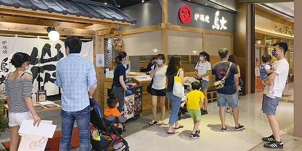 禽流感支撐雞、蛋價格居高不下,下游餐飲業者快撐不住。圖/中時報資料照片