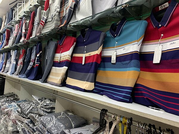 台北男裝行陳列多樣男裝商品。圖/林若瑋攝影