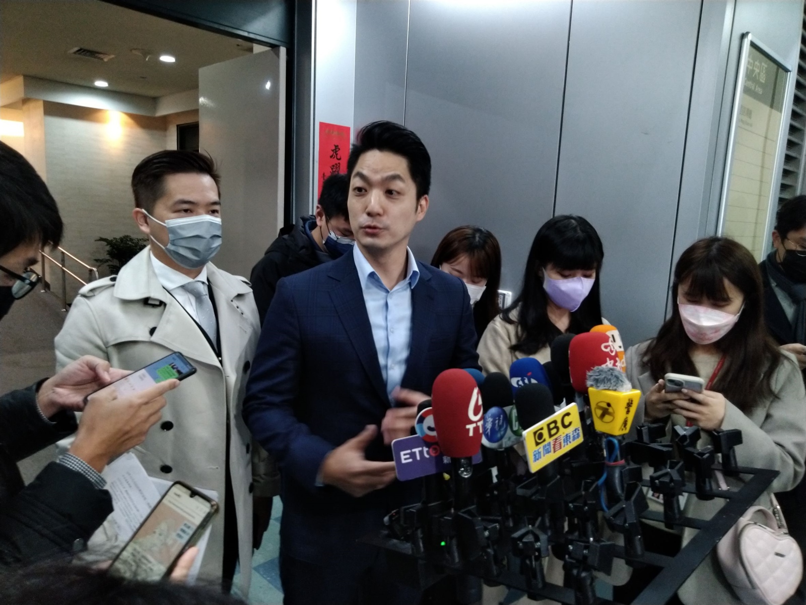 台北市長蔣萬安今主持市政會議，聽取相關局處報告少子化問題。記者林麗玉／攝影 