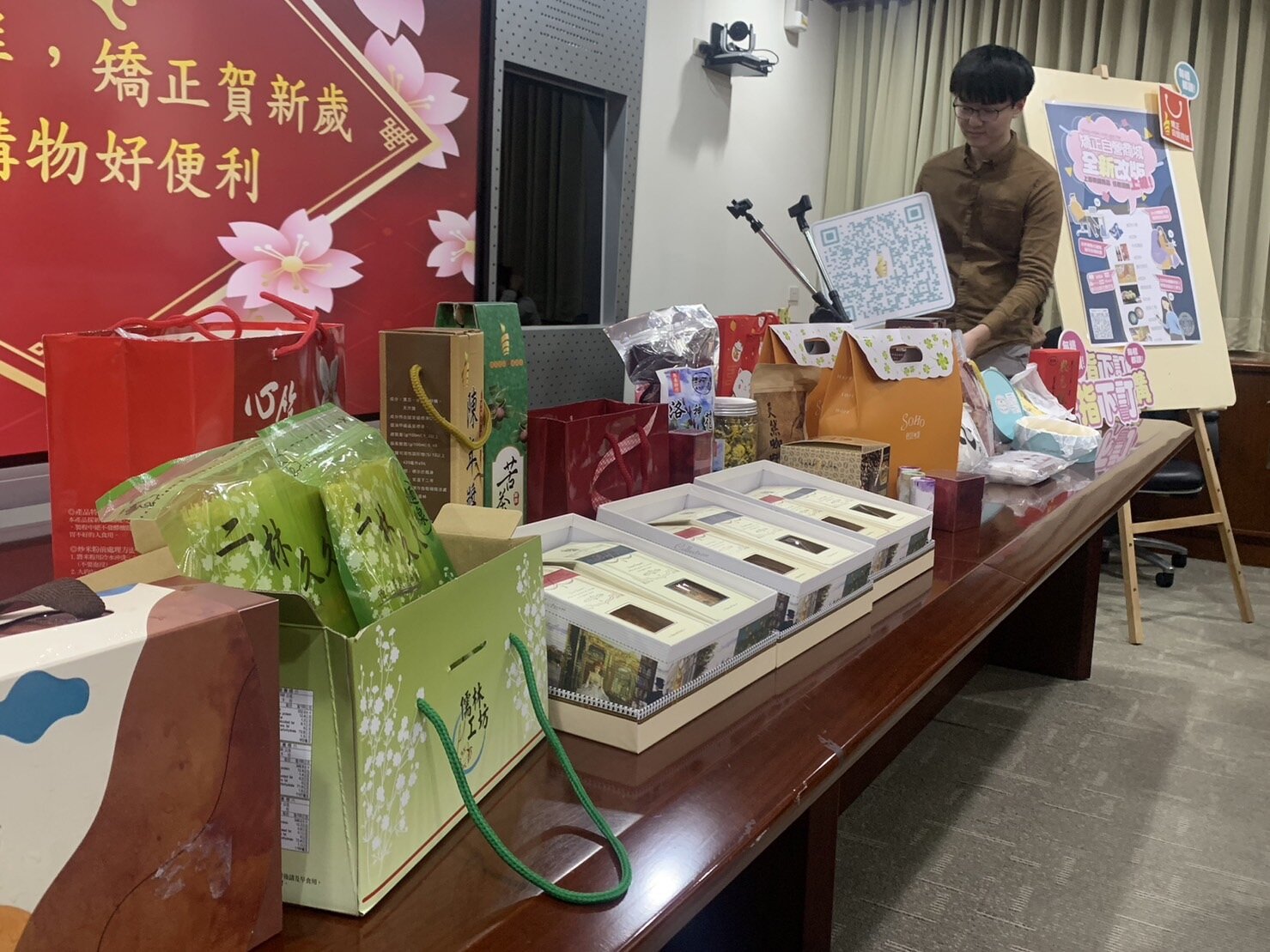 矯正署今年推薦的「10大產品」。記者王聖藜/攝影