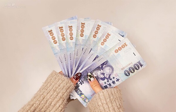 老爸過世!發現銀行多了9萬「漏報遺產」行嗎?專家:這金額內還能先領出來花 新台幣、台幣、紙鈔、存錢、理財、投資。圖/好房網News資料照