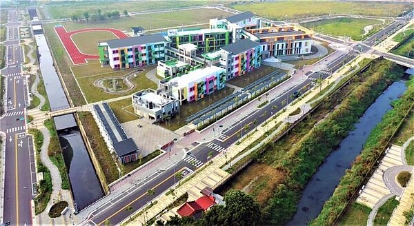 無懼央行限貸令?台南土地標售表現佳 他曝建商「敏銳度太高」! 永康區新設鹽行國中暨附近地區之區段徵收於112年1月3日正式公告標售資訊,預計112年1月18日開標。圖/台南市政府提供