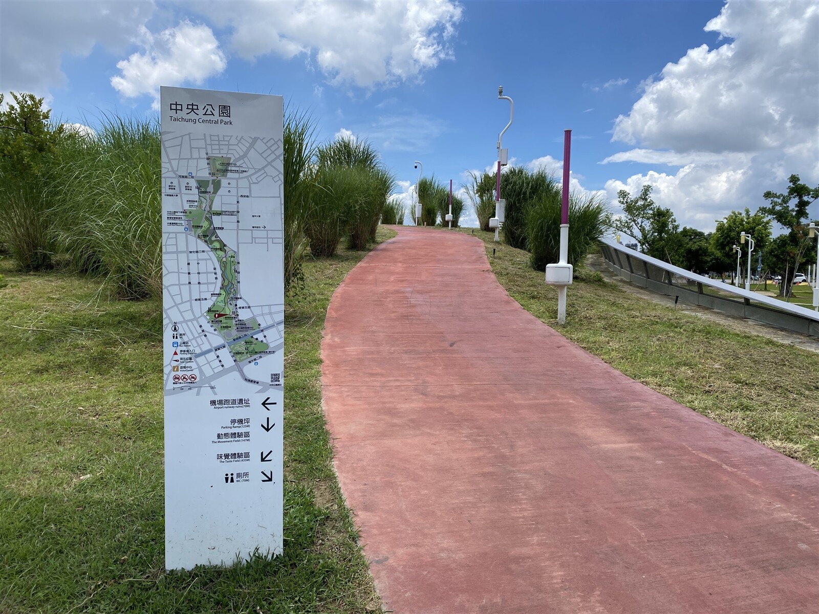 水湳中央公園特區有不少大型建商進駐卡位，今年下半年重案齊發。記者宋健生/攝影 