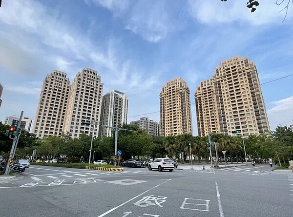 新竹市關新里位於重劃區，里民多為在新竹科學園區上班的竹科人，所得收入高榮登「全台最富里」。記者張裕珍／攝影
