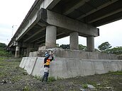 屏縣2800處橋梁維修　預計12月底前全完工	