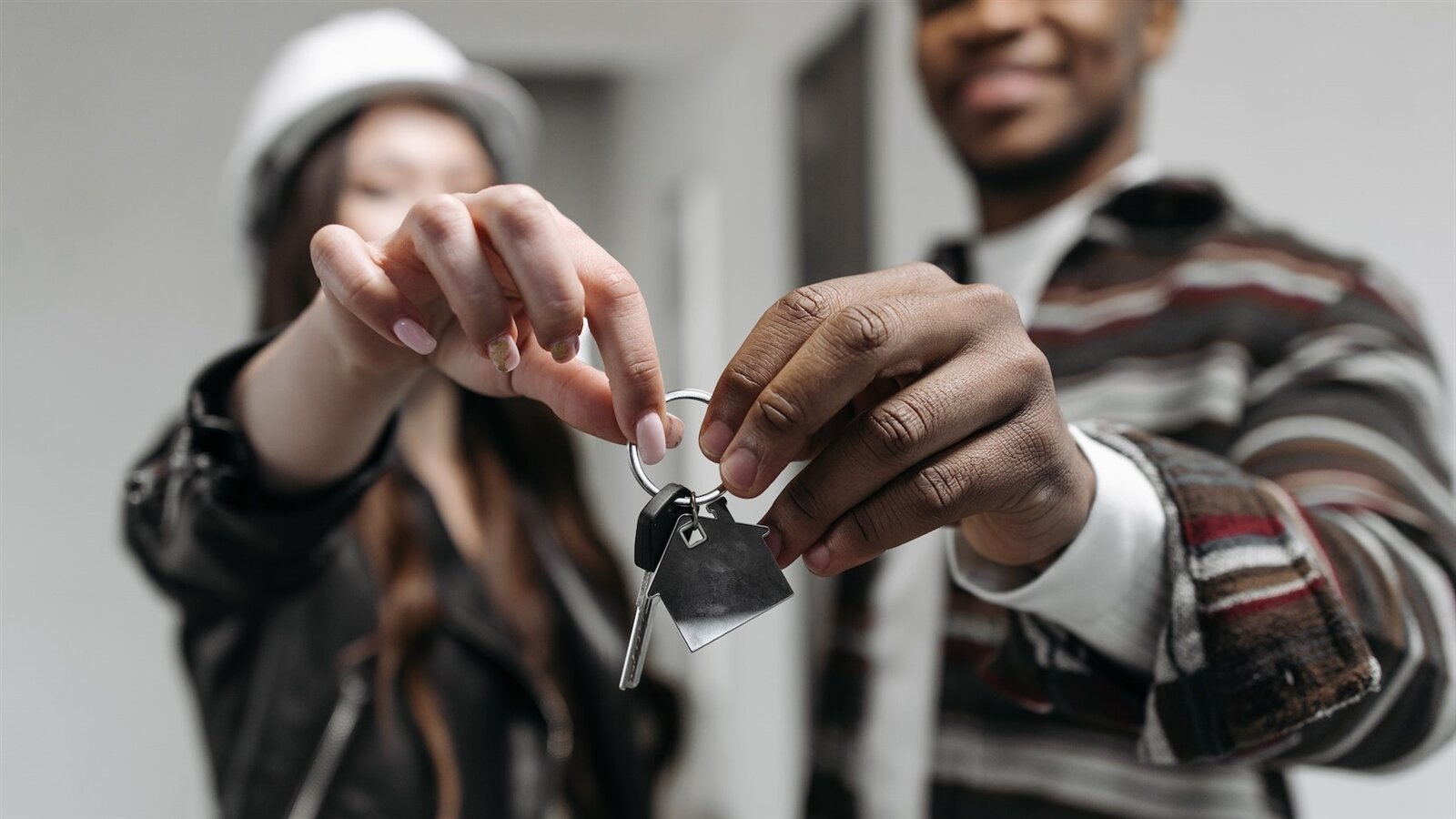 ▼網友們建議原PO別執著於100分的完美房子,只要自己內心評估有80分就可以下手 。(示意圖/取自<a href="https://www.pexels.com/zh-tw/photo/7937959/"><span style="color:#000000;">Pexels</span></a>)