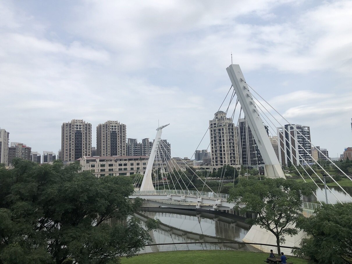 ▼青溪里周邊有青塘園及美術館等機能。(圖/<a href="https://house.ebc.net.tw/" target="_blank">EBC地產王</a>張琬聆攝)