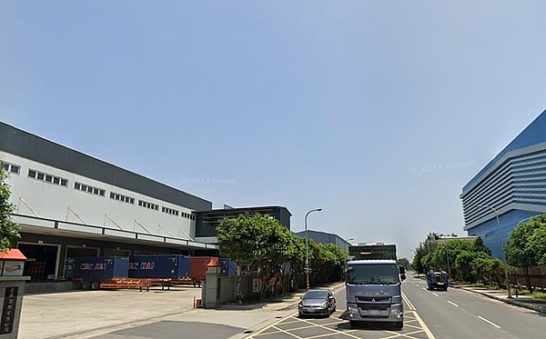 需求缺口超過10萬坪!桃園「這類不動產」為何這麼熱? 高力國際統計,光是桃園的倉儲物流空間需求缺口便超過十萬坪,物流不動產相當熱絡。圖/google map
