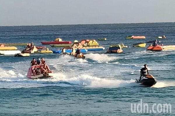 夏天是水上活動的季節，醫師提醒注意安全。圖／聯合報資料照片
