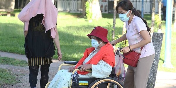 財政部提醒,綜所稅稅率逾20%(含20%)者不適用長期照顧特別扣除額。圖/中時報系資料照