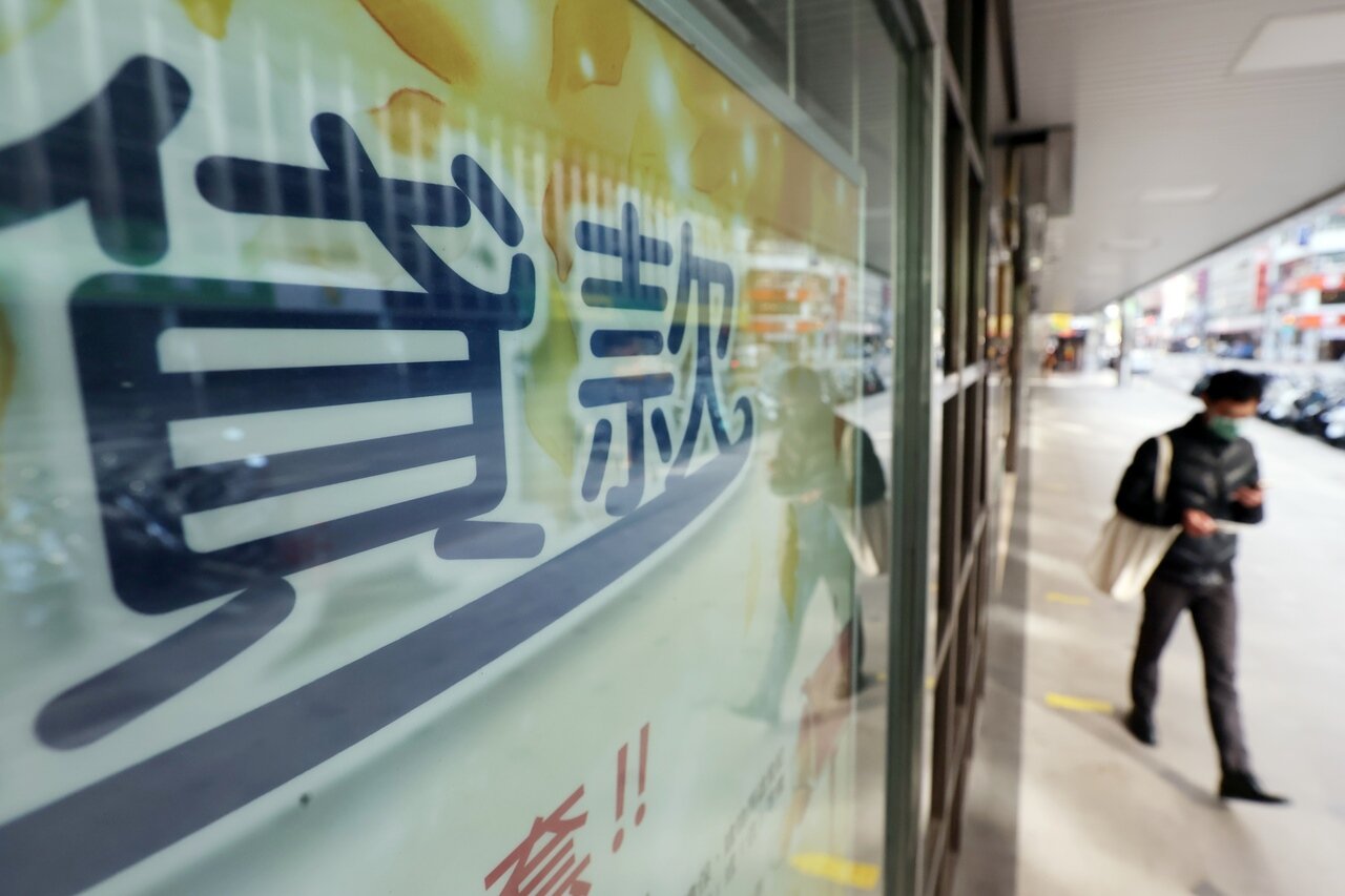 財政部今天公布「青年安心成家購屋優惠貸款」2022年在央行升息達3碼下,年度撥款金額894億元創近四年高。圖/聯合報系資料照片