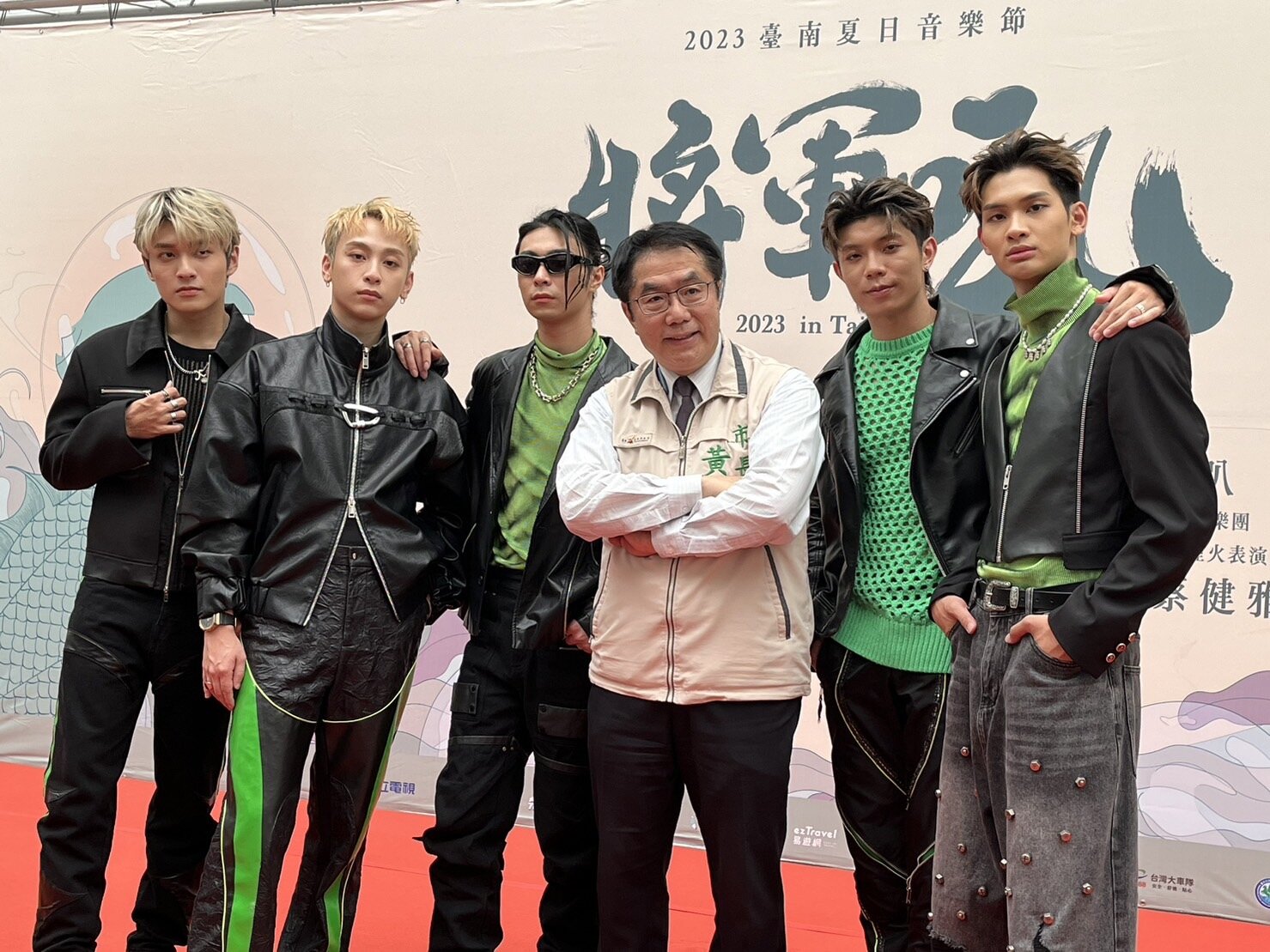 行政院會今天通過由財政部與內政部共同推動「青年安心成家房貸」精進方案,台南市長黃偉哲宣布加碼,針對向內政部申請「整合住宅補貼實施方案」自購住宅貸款利息補貼合格戶,提供一次性補貼6萬元,減輕南市青年族群購屋負擔壓力。本報系資料照/記者吳淑玲攝影