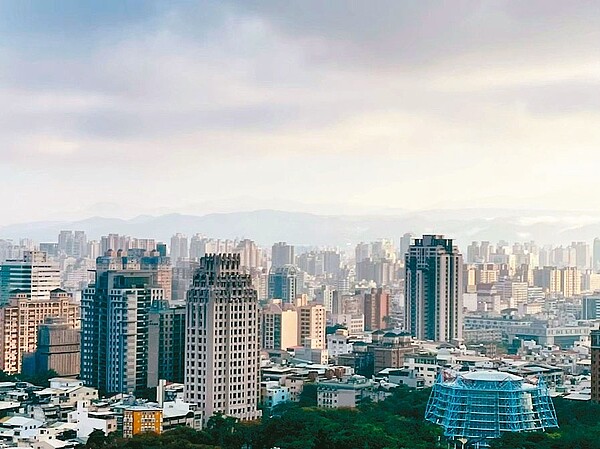 行政院院會通過財政部「青年安心成家購屋優惠貸款精進方案」,8月1日起上路。房市示意圖。記者游智文/攝影