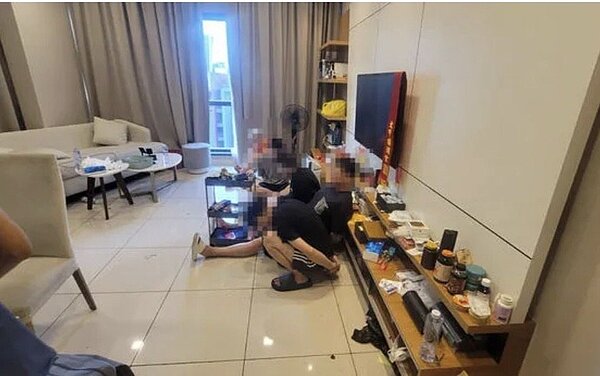 彰化地檢署今年4月與台灣、馬來西亞警方聯手破獲假投資真詐騙的犯罪集團,詐騙集團在馬國租大樓豪宅當機房。資料圖/彰化地檢署提供