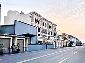 住透天麻煩到哭！他問該不該每層裝「這設備」？網勸退：吃電怪獸