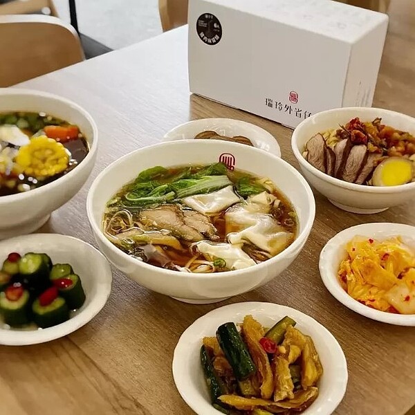 高市觀光局16日公布第3波高雄口袋美食，有108家街頭特色小吃入選名單。圖／高市觀光局提供
