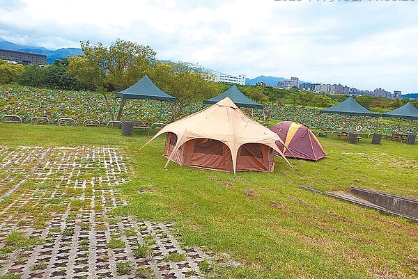 樹林河濱公園露營區是新北河濱公園內唯一的露營區，與業者合約9月期滿後將不再招商，回復為公園綠地。圖／新北市高灘處提供