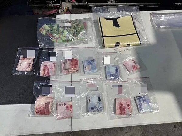 屏東警方破獲職業大賭場查獲92名賭客、288萬8千多元賭資。記者劉星君/翻攝