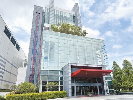 台積電20日舉辦線上法人說明會,會中釋出謹慎訊息。(王惠慧攝)