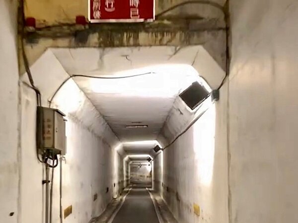 中安大橋機車迴轉地下道燈具老舊照度不足,將辦理LED照明改善工程,提升行車安全。圖/新北市政府提供