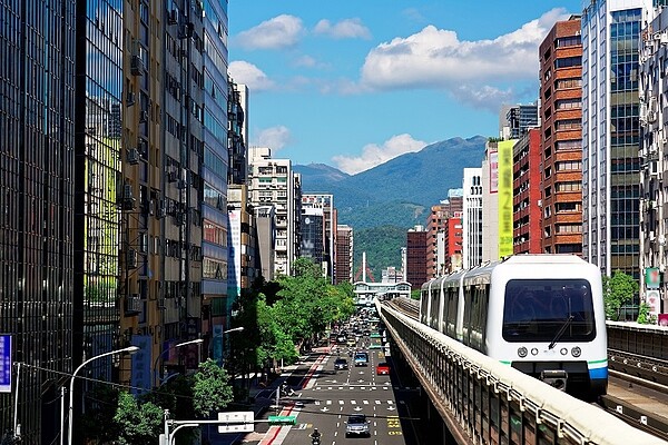 插旗精華商辦大樓已成為高資產客群資產配置新趨勢。圖/信義全球資產公司提供