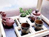 台中清潔隊打造「框飾俱作」！廢棄玻璃家具變身文創小物